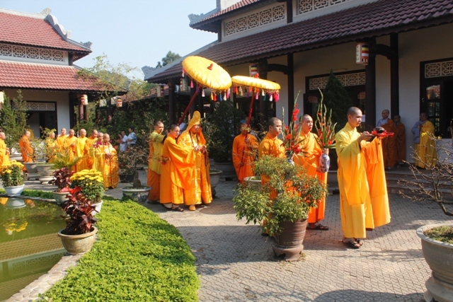 มหาพิธีขอพรให้ประเทศเจริญรุ่งเรือง ประชาชนมีความอิ่มหนำผาสุกในช่วงตรุษเต๊ดปีมะเมีย 2014